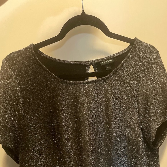 Torrid Sparkly Crop Top Size 1 - Picture 11 of 11
